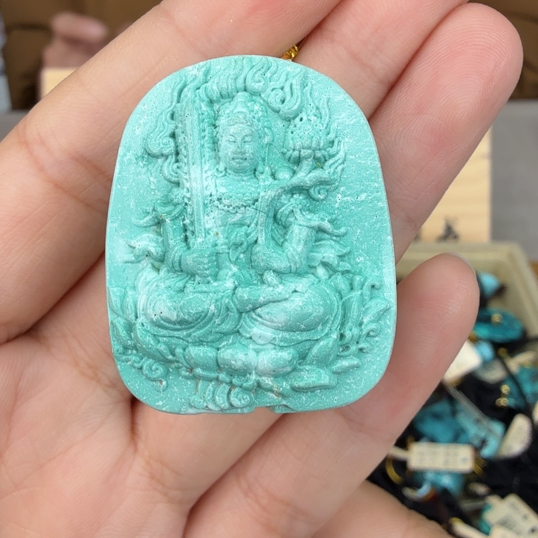 绿松石未镶嵌珠宝奇石