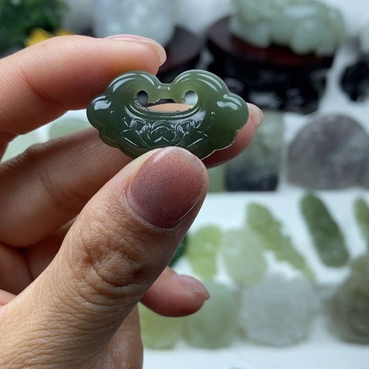 和田玉（糖玉）未镶嵌颈饰3