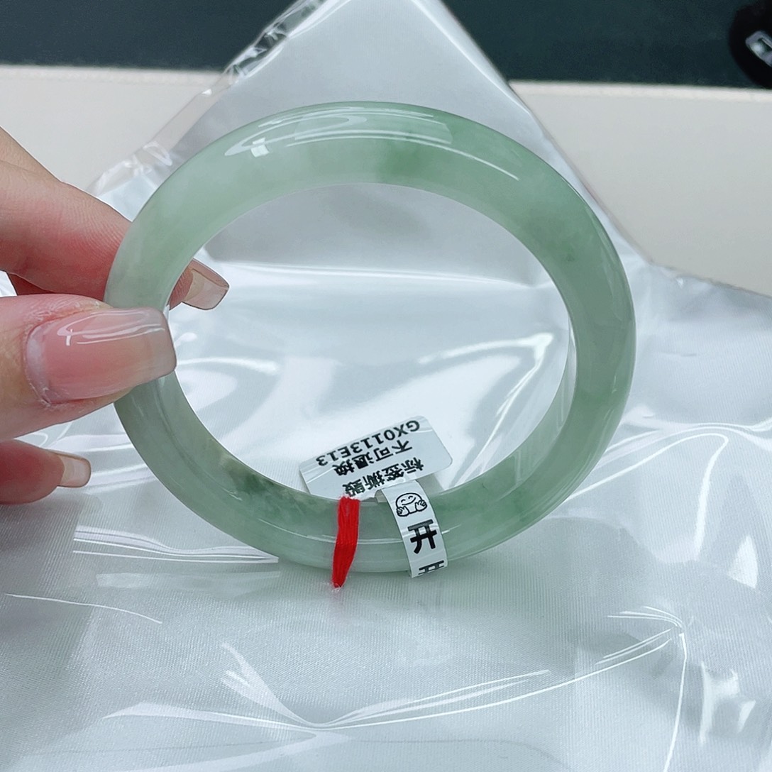 翡翠手镯未镶嵌正60.5