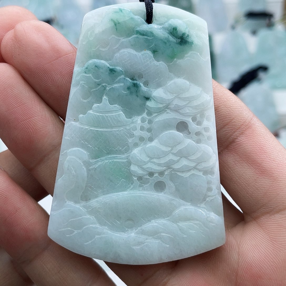 颈饰未镶嵌翡翠翡翠