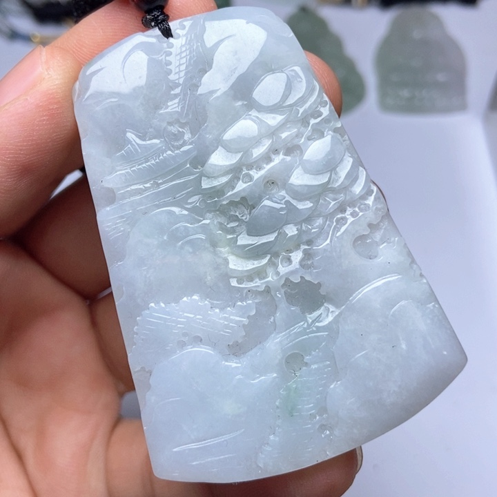 翡翠未镶嵌颈饰翡翠