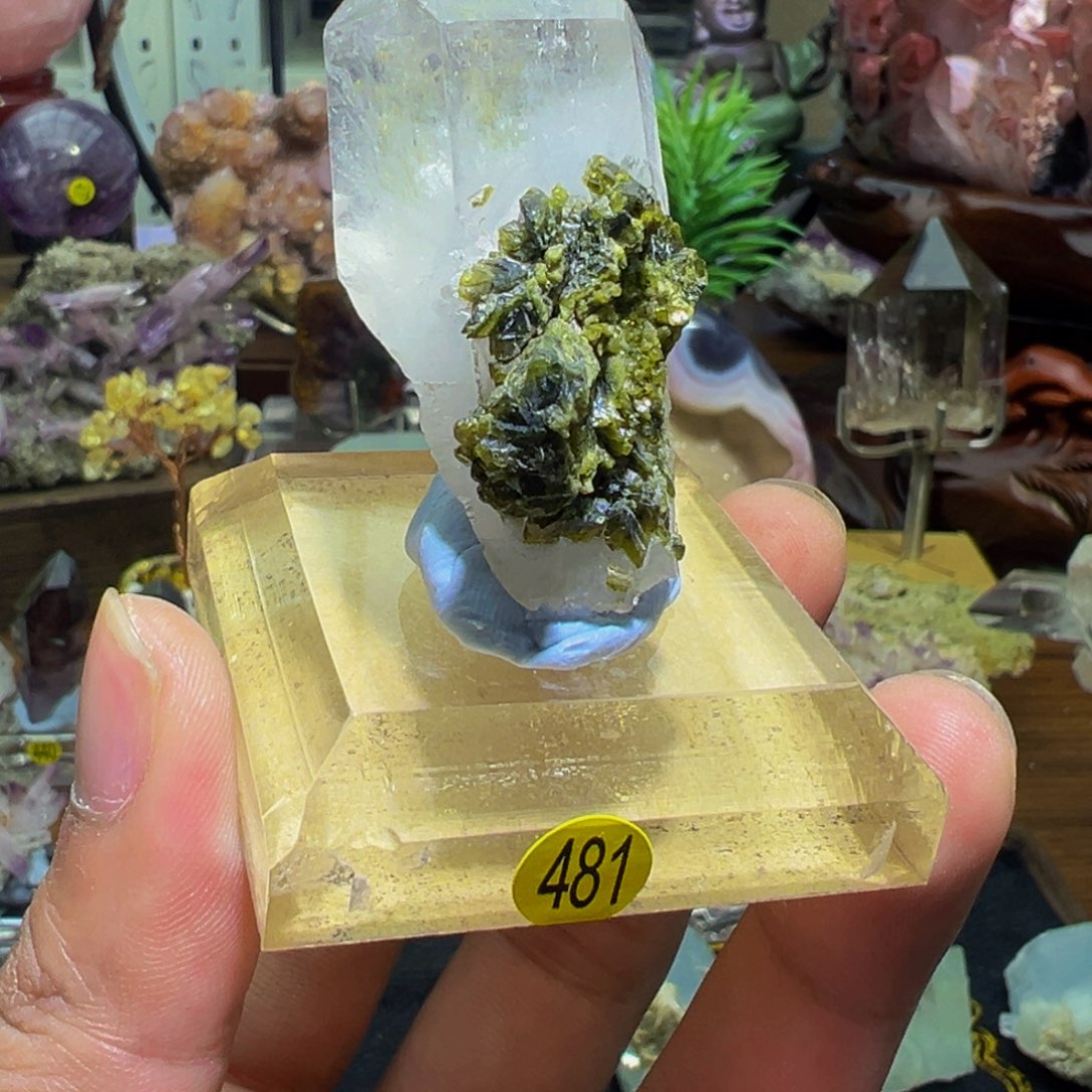 未镶嵌水晶珠宝半成品