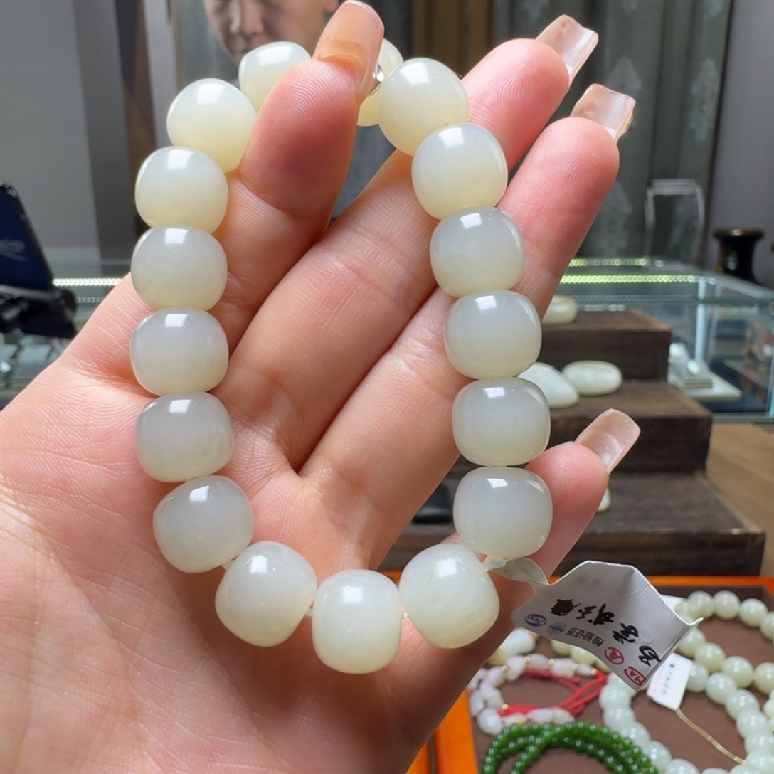 和田玉手串未镶嵌