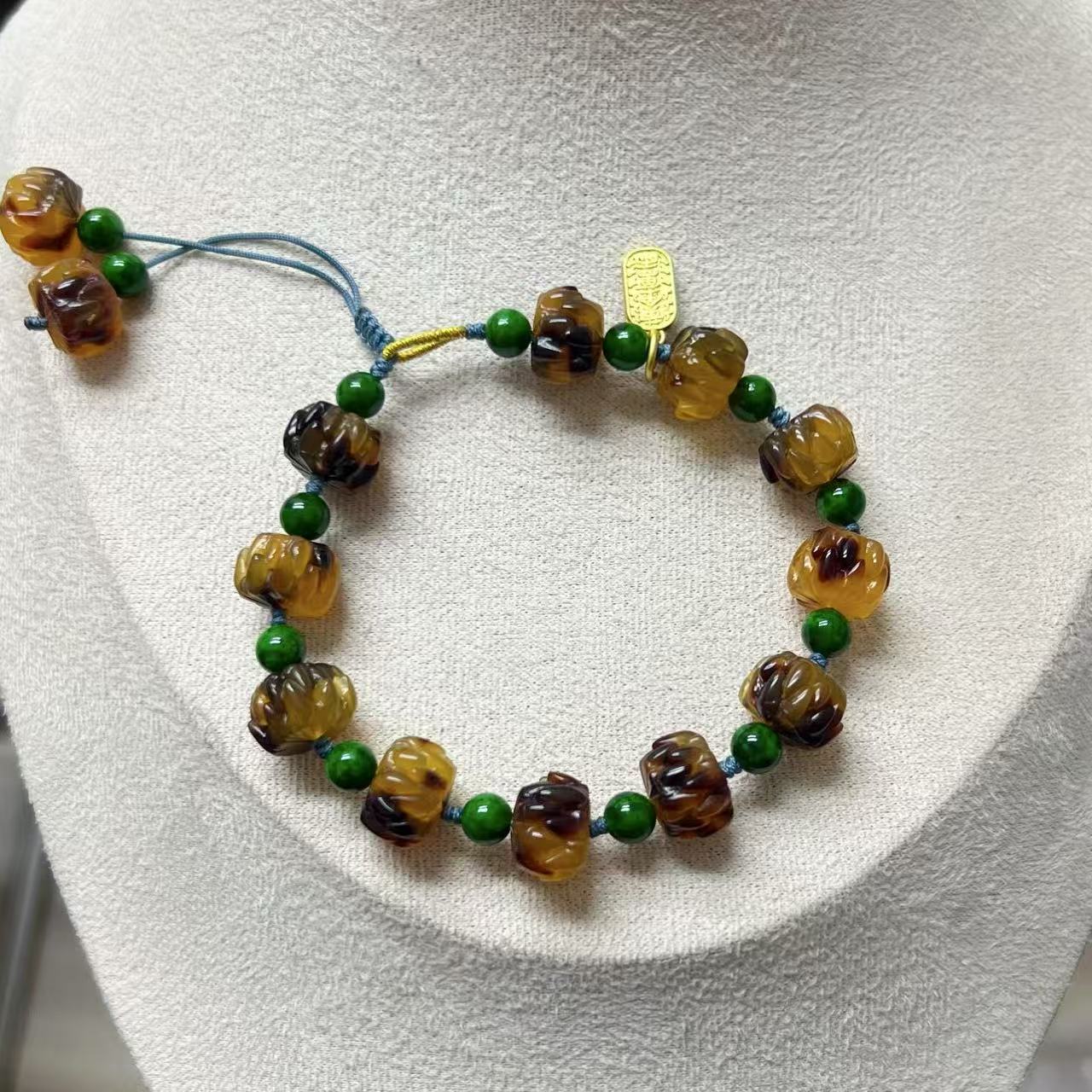 【沐言优选】冒冒直切12m雕刻饕鬄实心无拼接手链A660