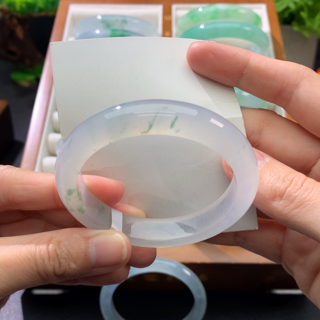 翡翠未镶嵌手镯闪购 12