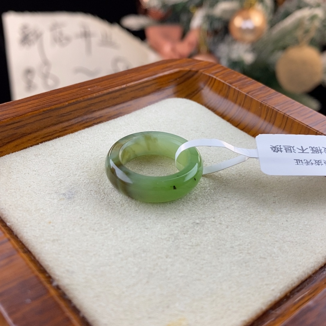 和田玉未镶嵌戒指港11