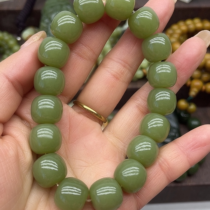 透闪石质玉未镶嵌手串12老型