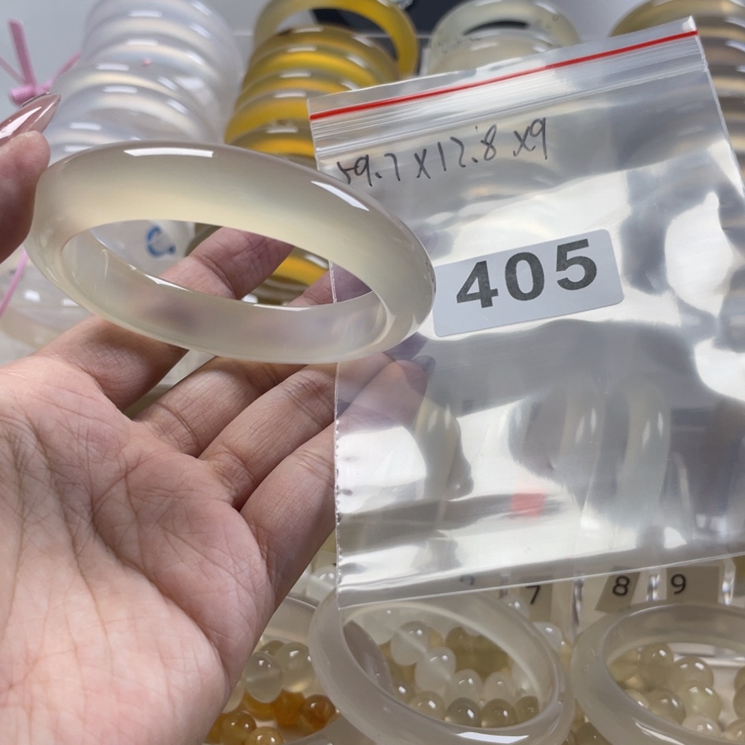 手镯玛瑙/玉髓未镶嵌?