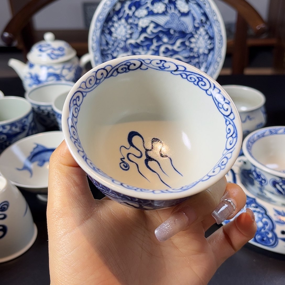 青花龙纹主人杯全手绘原矿釉烧制80ml全手绘原矿釉烧制