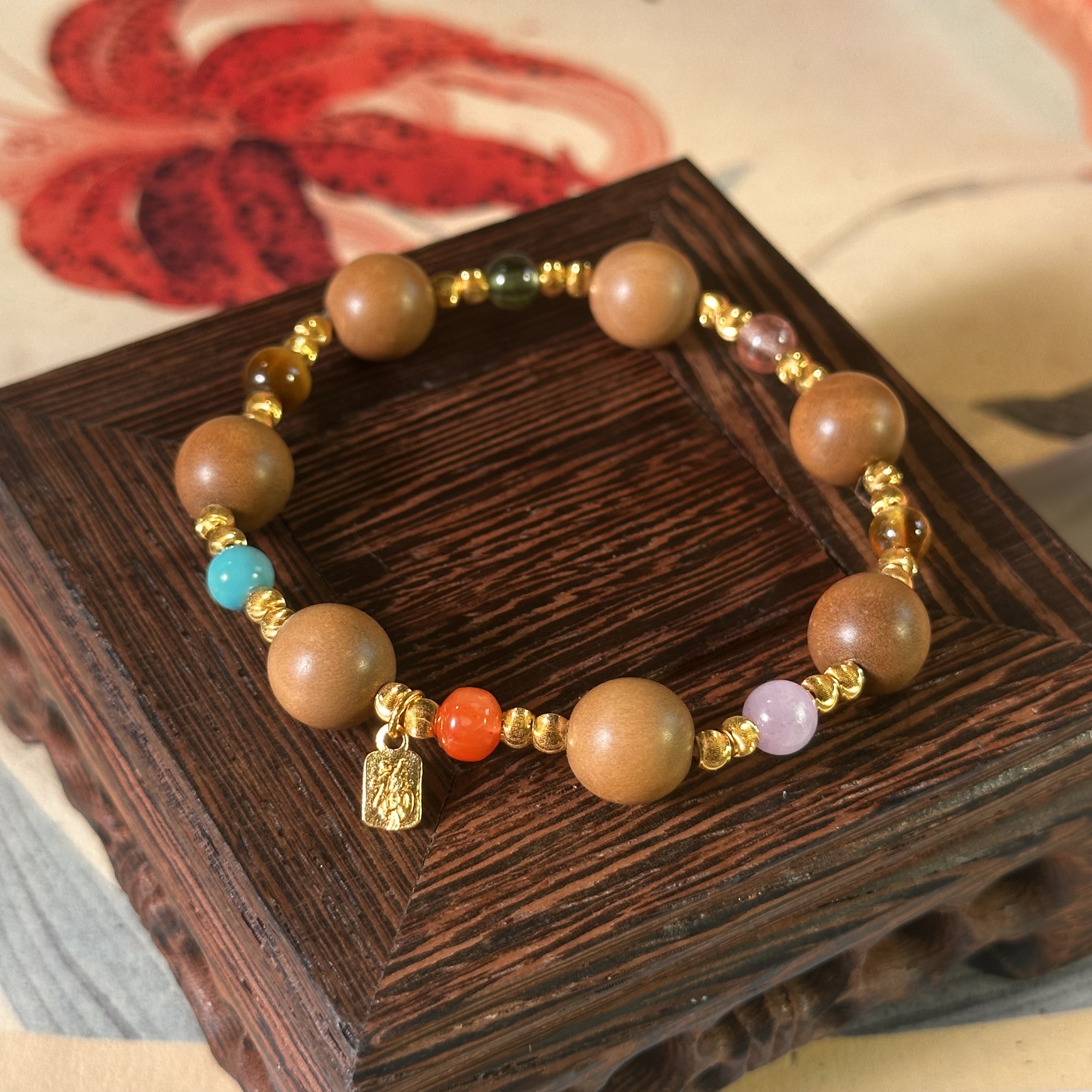 【菲菲】爱一  足金999黄金 檀风红珠多宝猫眼小福牌手串/J1