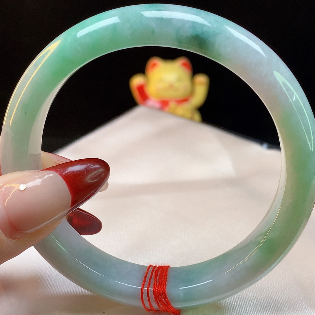 翡翠手镯未镶嵌天然翡翠5136