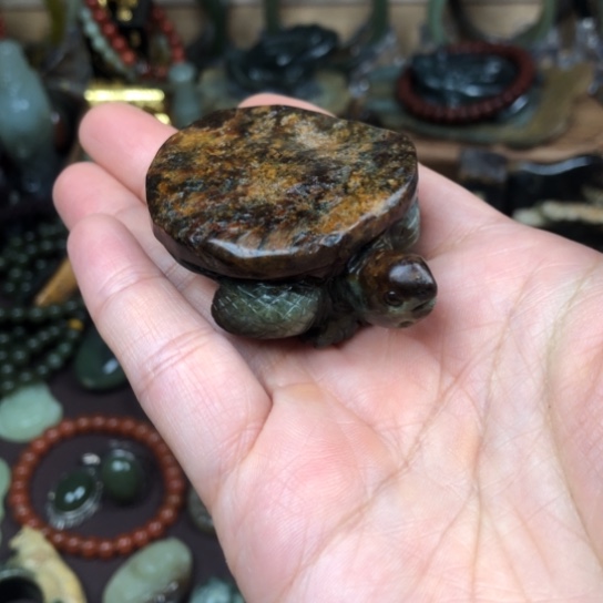 岫岩河磨玉（透闪石质玉）颈饰未镶嵌小**通