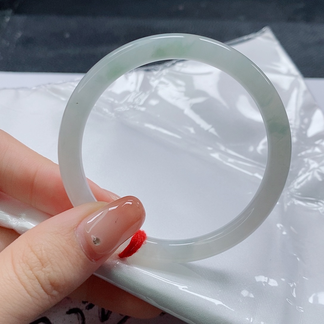 【闪购商品】未镶嵌手镯（圆镯）翡翠434号