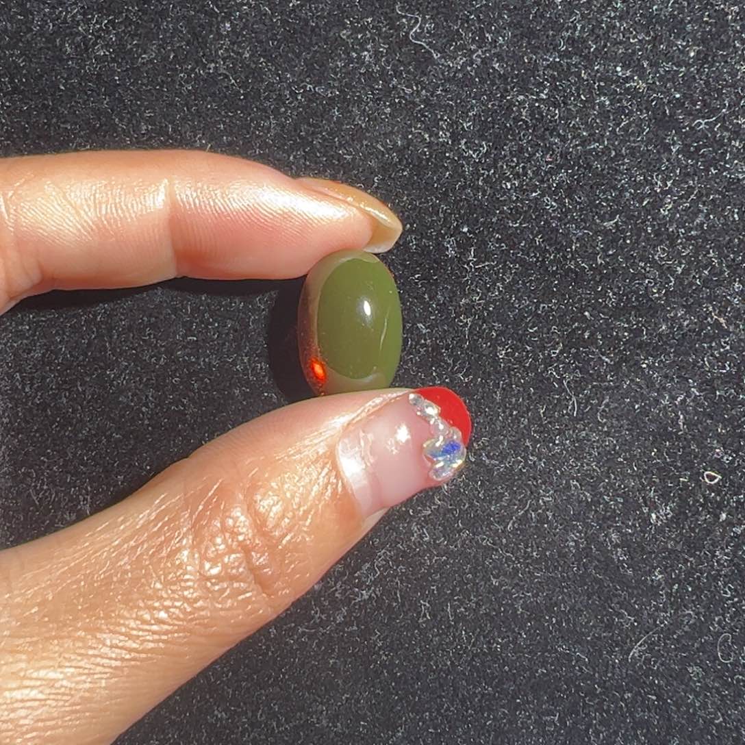 琥珀裸石未镶嵌红茶变色龙戒面