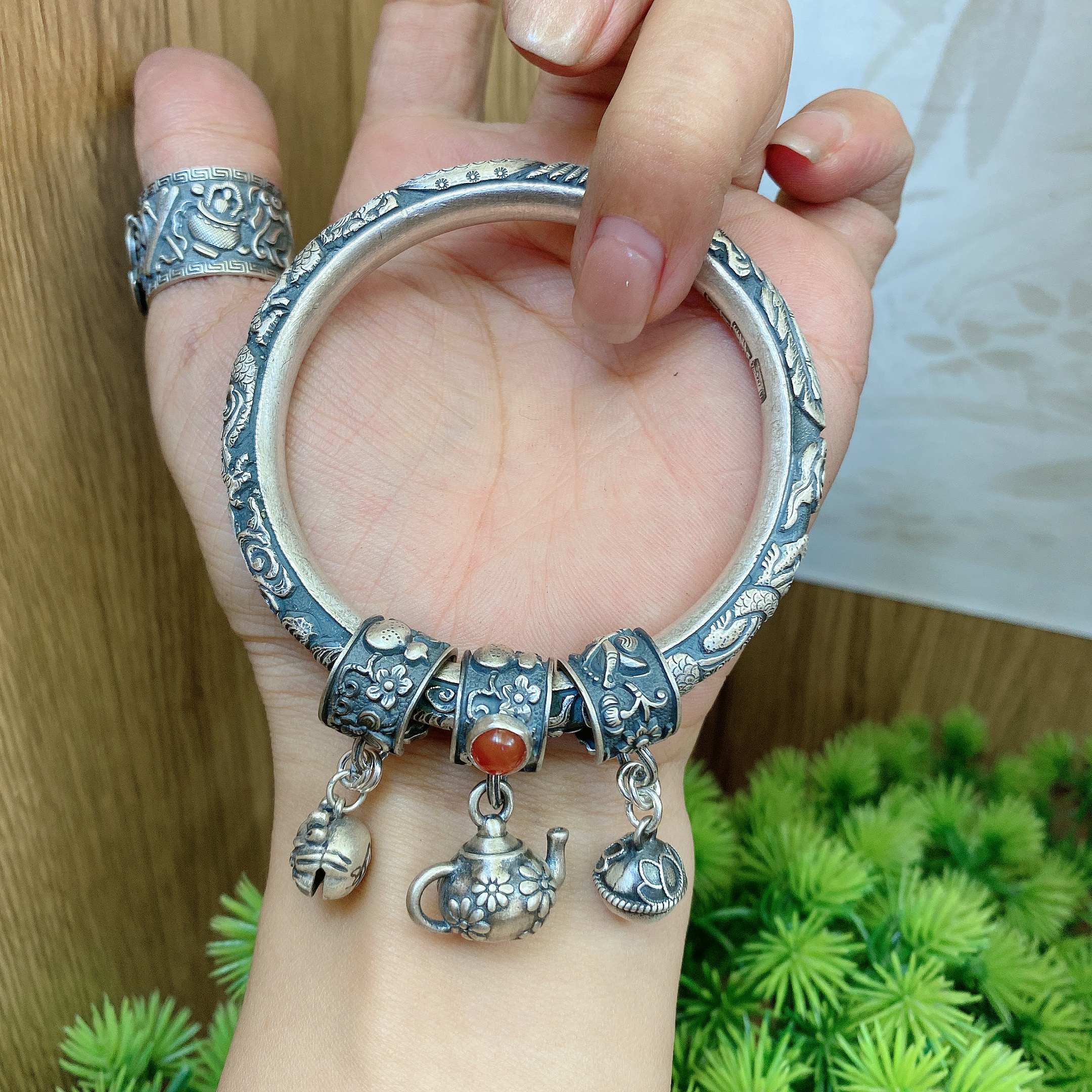 足银手镯 英英手工錾刻银手镯