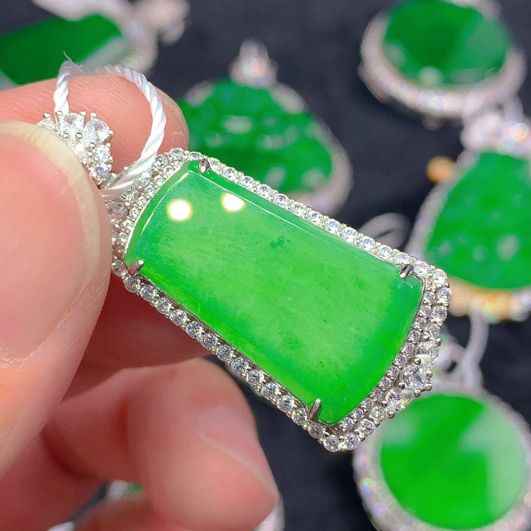 翡翠银S925镶嵌颈饰我