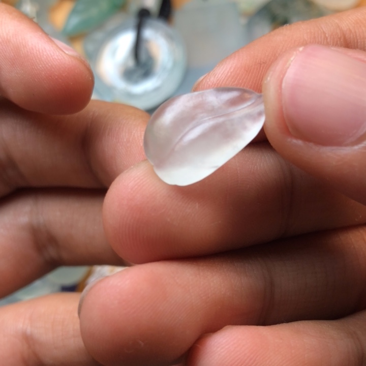 定制翡翠未镶嵌挂件