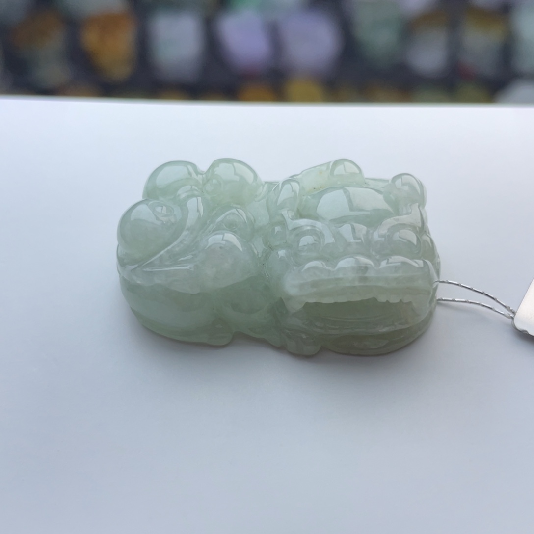 翡翠颈饰未镶嵌貔貅