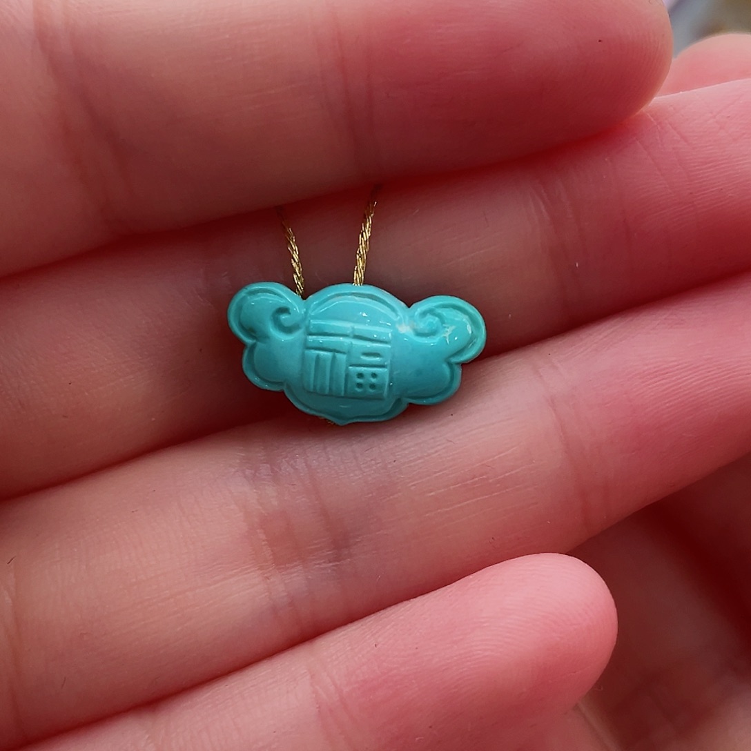 绿松石颈饰未镶嵌