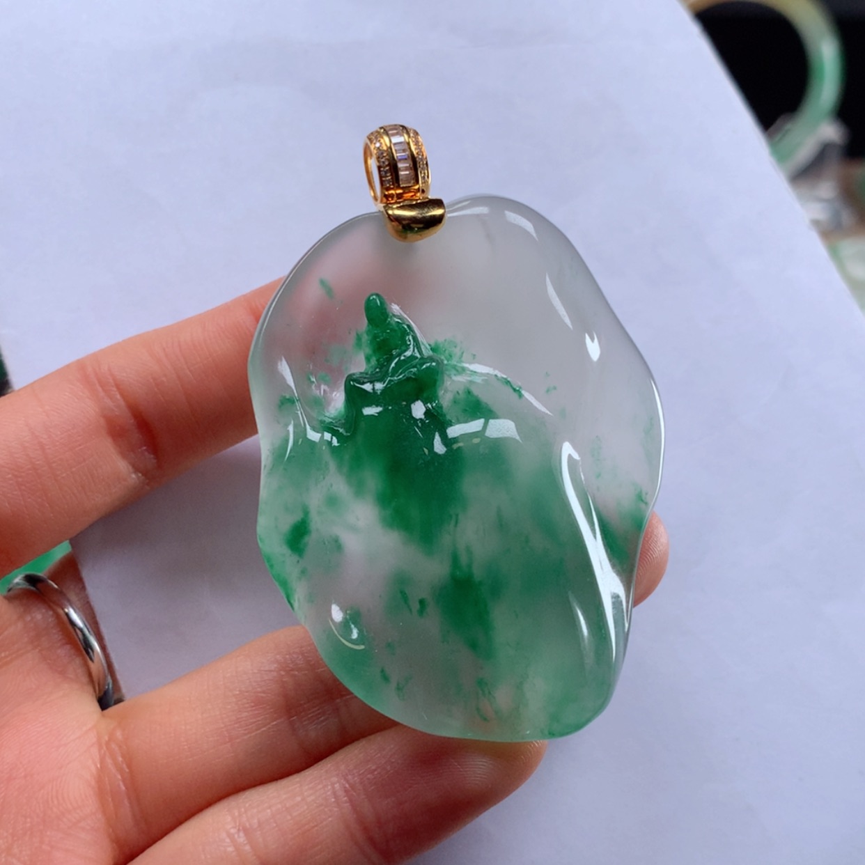 【闪购商品】石英质玉颈饰未镶嵌-***x