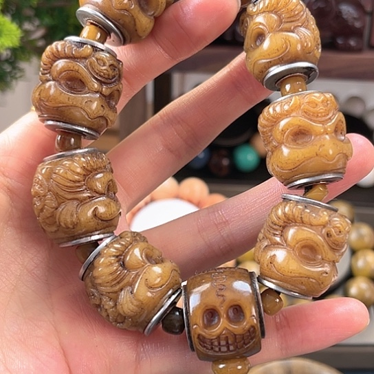 树脂制品特色手工艺