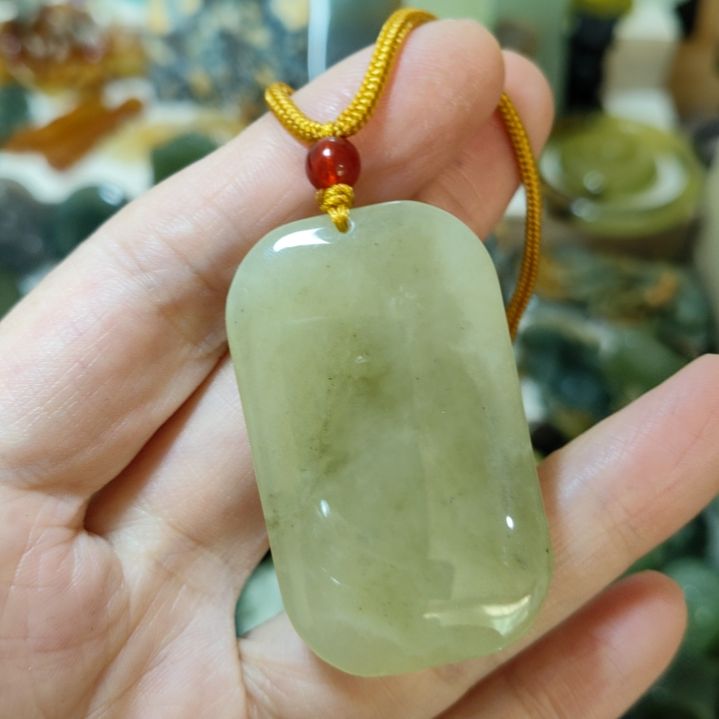 岫玉未镶嵌挂坠款式