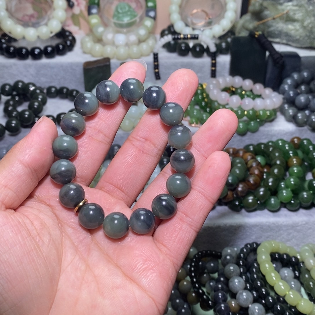 大***象和田玉未镶嵌手链