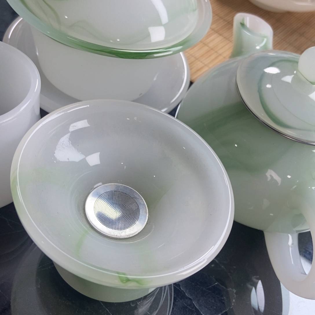 幸***线陶瓷飘绿壶➕盖碗➕茶娄➕两个葫芦杯