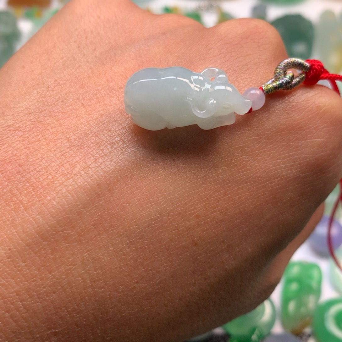 定制翡翠未镶嵌牛