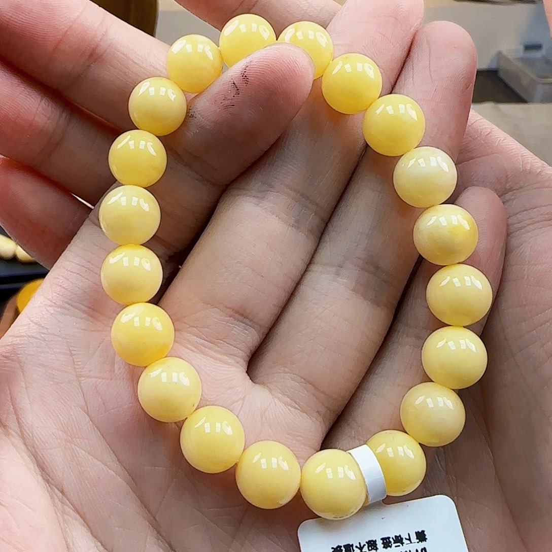 未镶嵌琥珀珠宝奇石