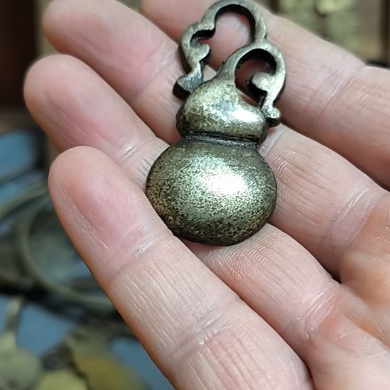 h***i镀金葫芦一个，包浆自然