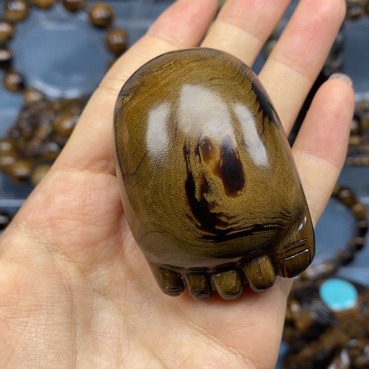 香榧木吴*杰血血柳柳手把件