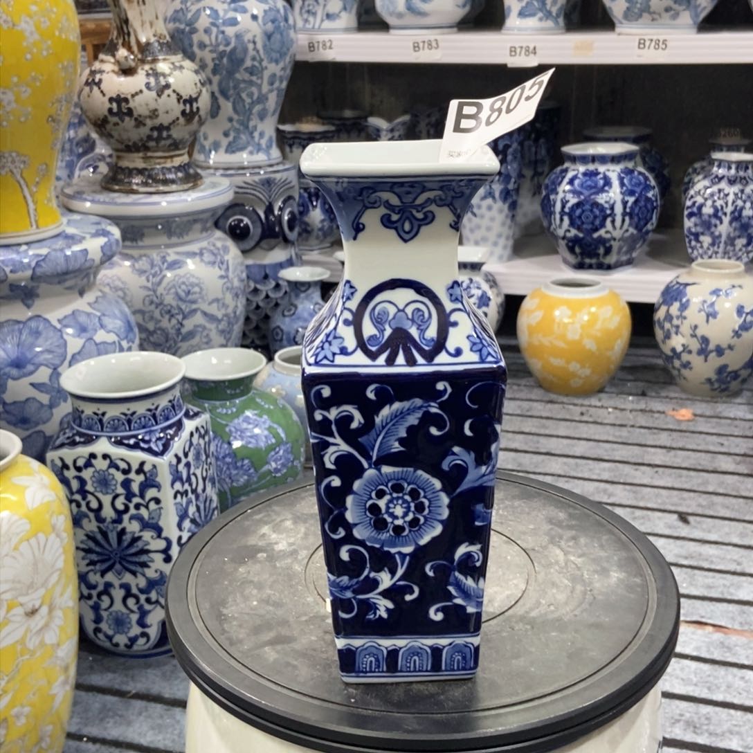 摆件花瓶手绘釉下彩