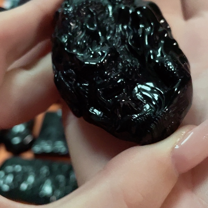 翡翠挂件未镶嵌勇**畏