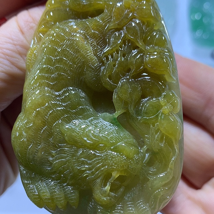 翡翠未镶嵌颈饰天然翡翠A货吊坠