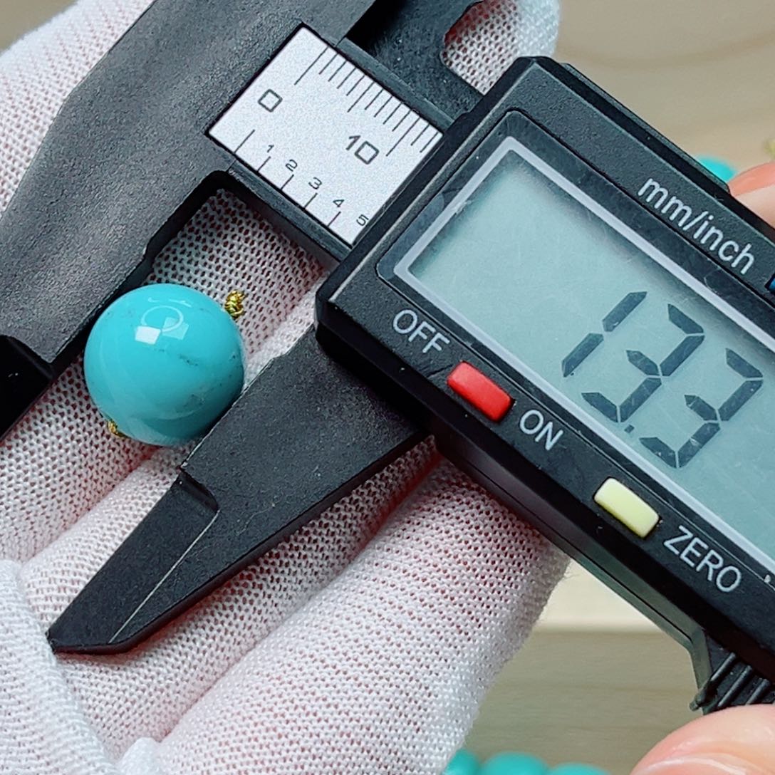 绿松石未镶嵌珠宝