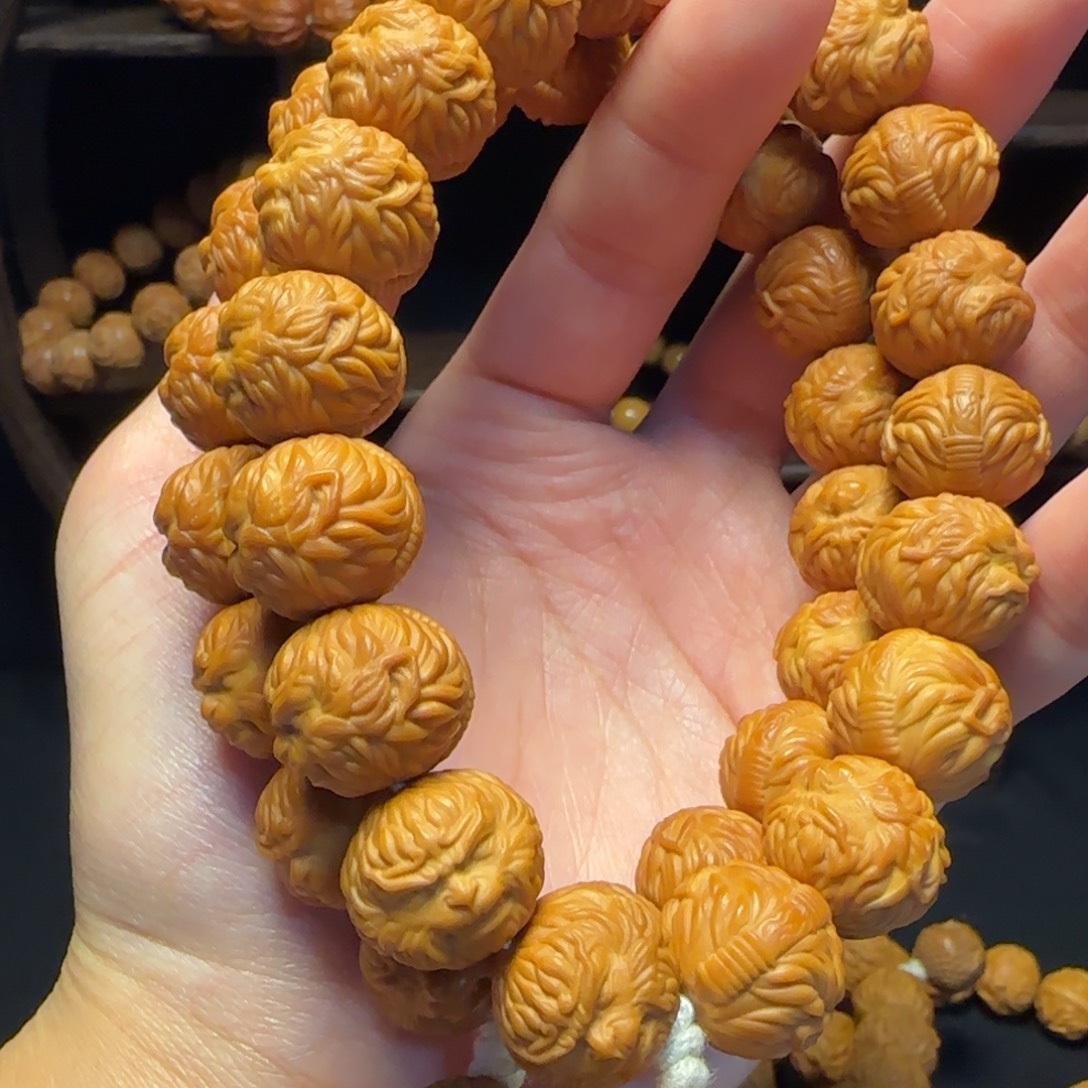 幸***伴猴头核桃吊坠猴头