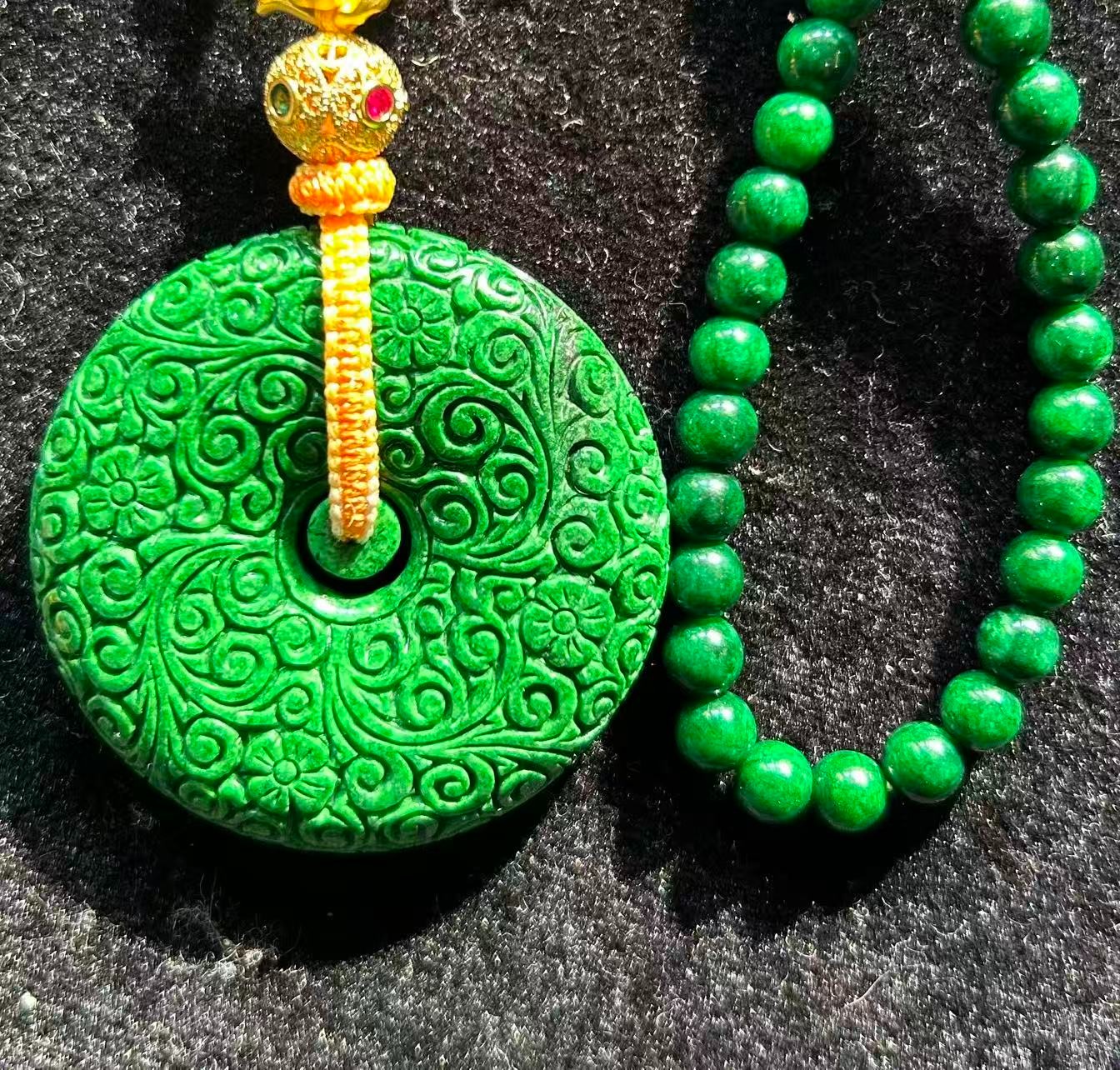 天然缅甸翡翠吊坠3024