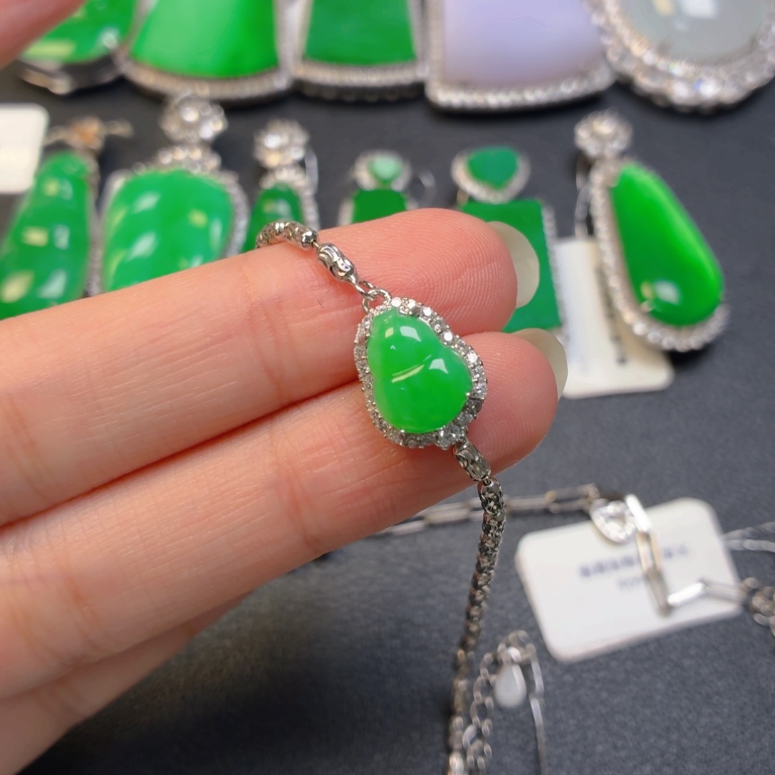 翡翠银S925镶嵌颈饰