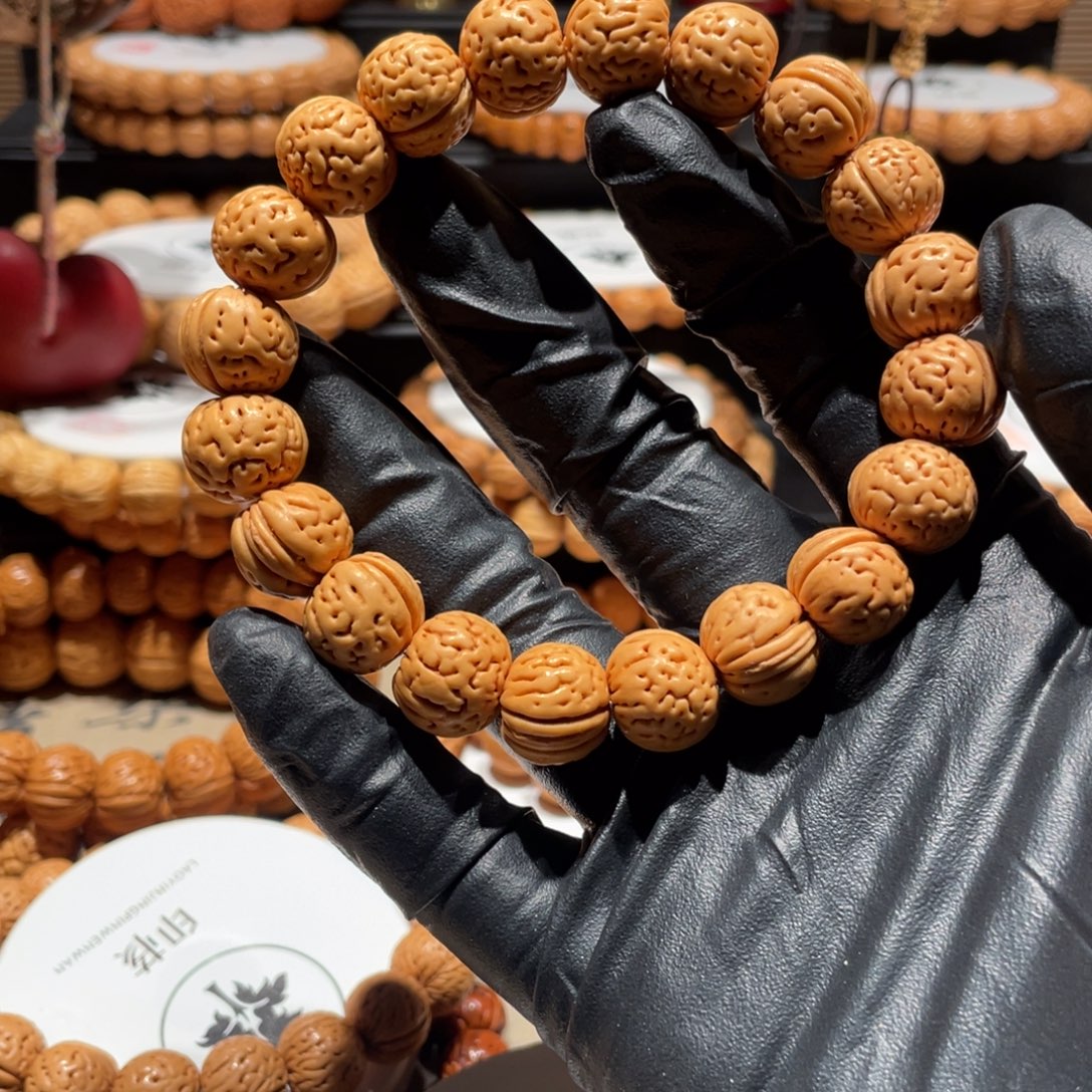 明***岳手串桃核肌肉铁盒7#