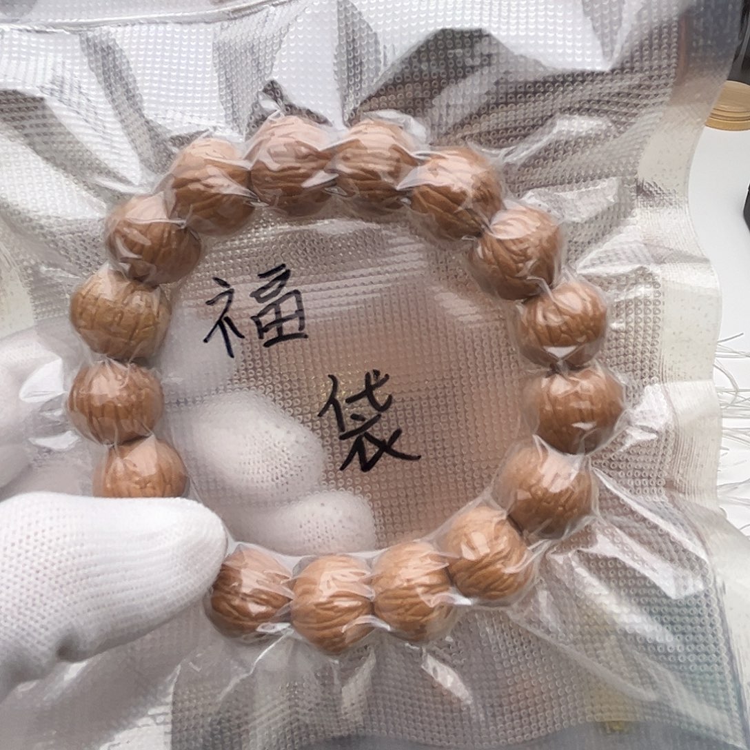 奥***子猴头核桃手串新号福利 