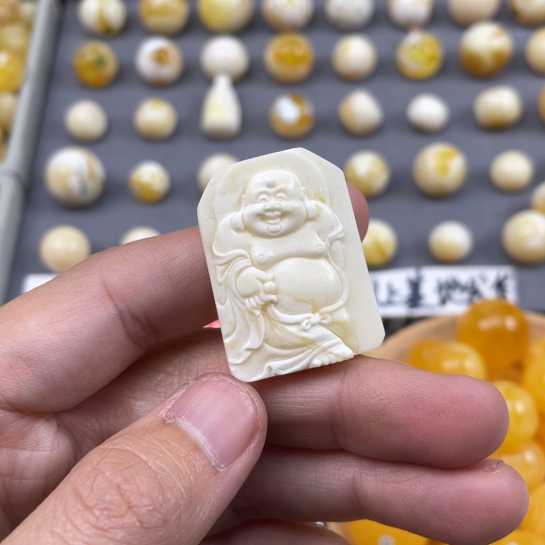 蜜蜡珠宝奇石未镶嵌