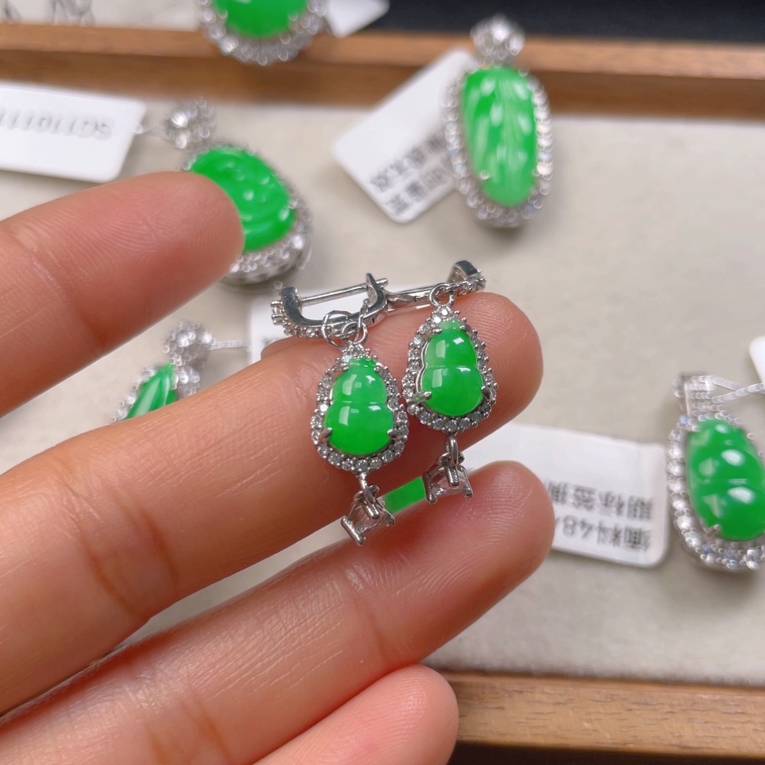 翡翠耳饰银S925镶嵌翡翠