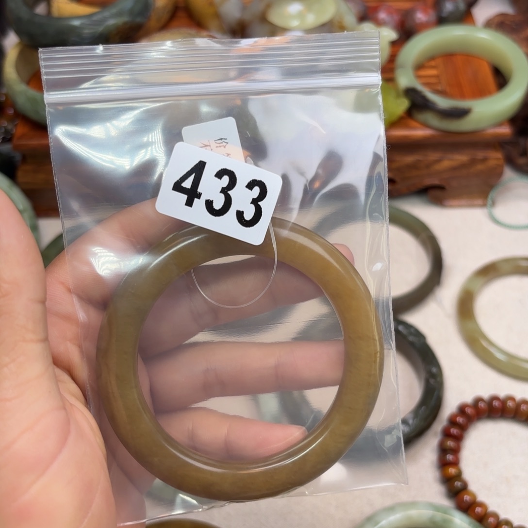 蛇纹石玉未镶嵌手镯陌