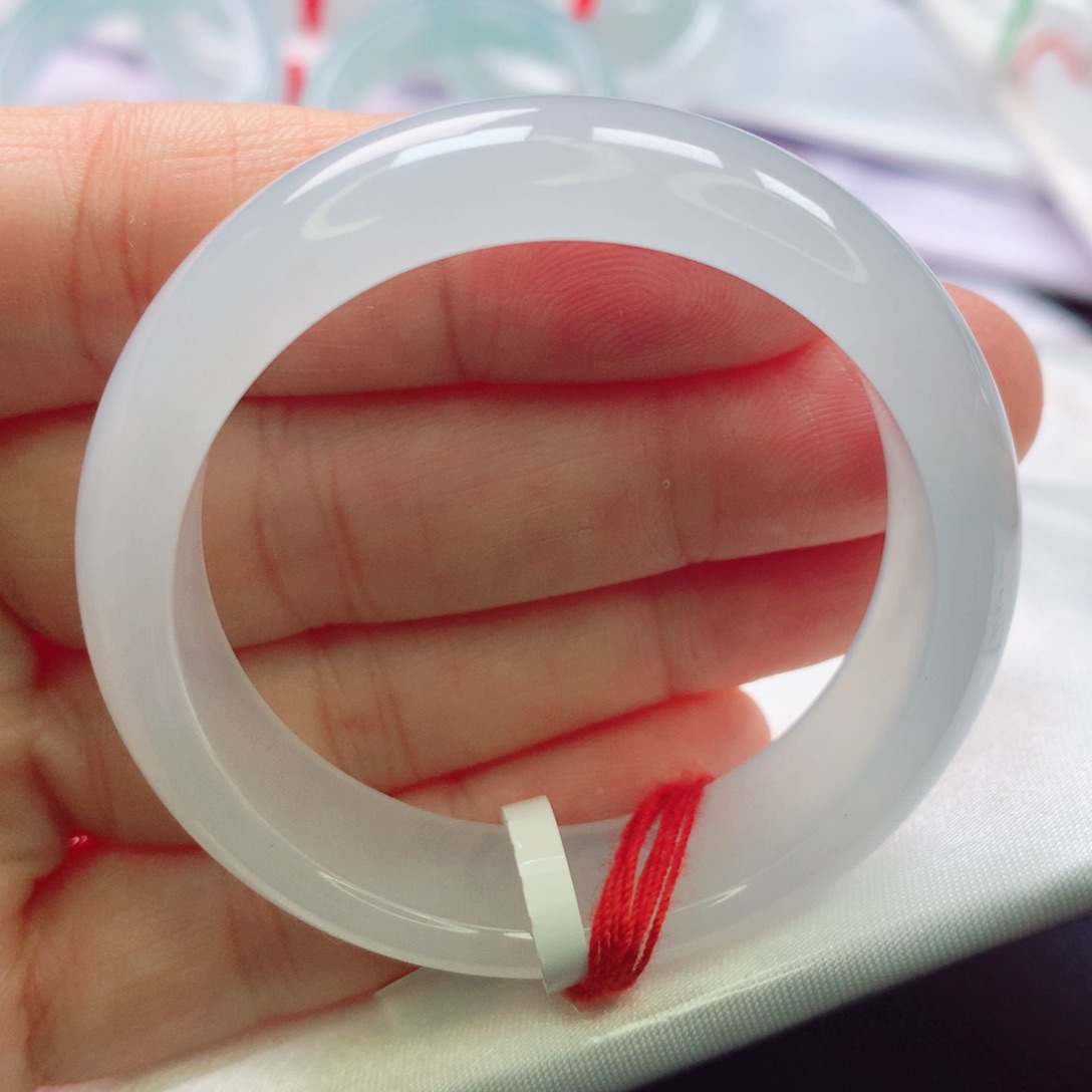 翡翠手镯未镶嵌缅甸翡翠4243