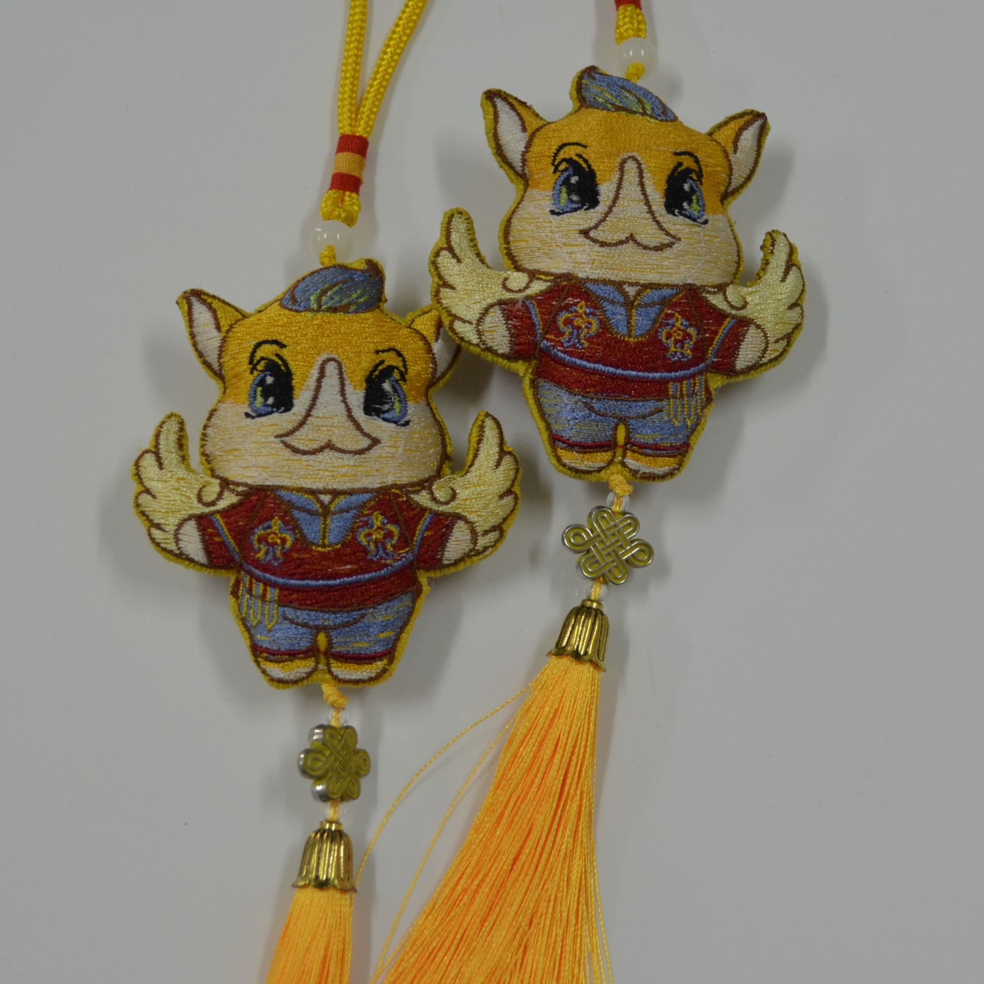 锡伯族灵兽驰驰酷挂饰