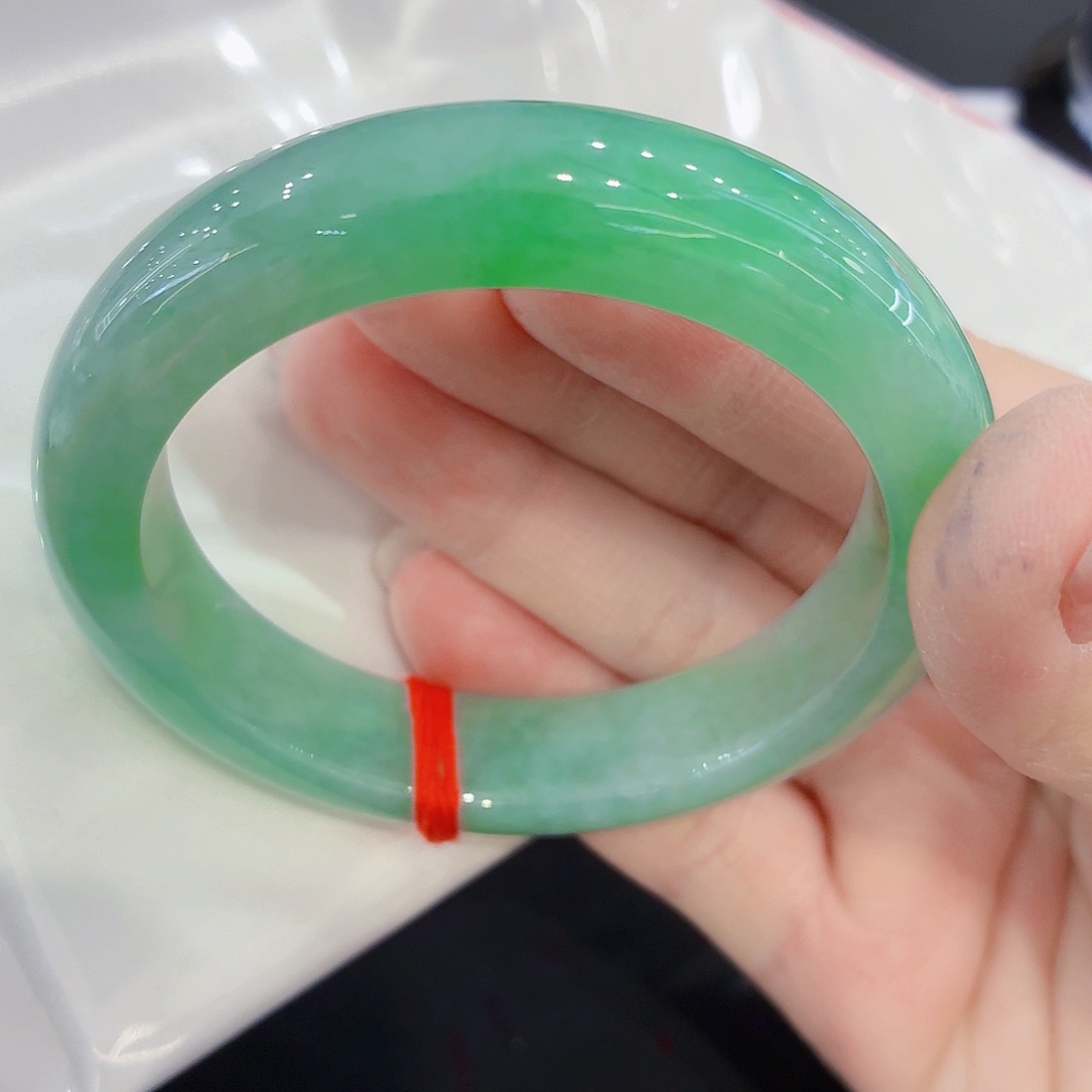 翡翠未镶嵌手镯翡翠55圈口（强推）