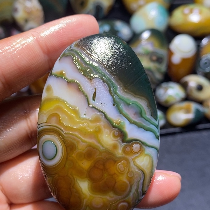 玛瑙/玉髓未镶嵌珠宝半成品7