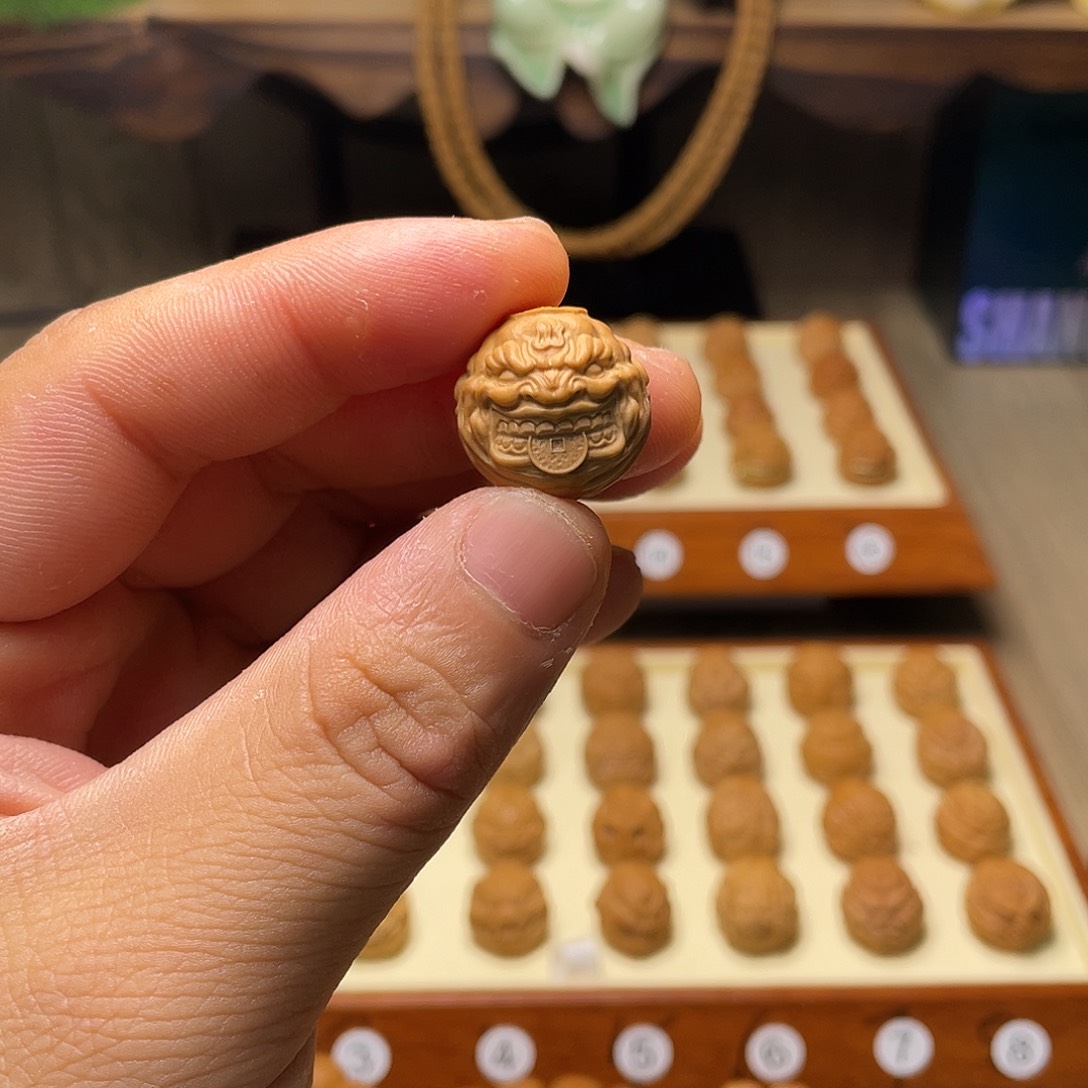 猴头核桃把件18左右猴头核桃吊钱恶僧