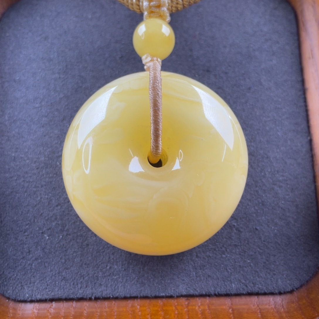 琥珀颈饰未镶嵌蜜蜡吊坠